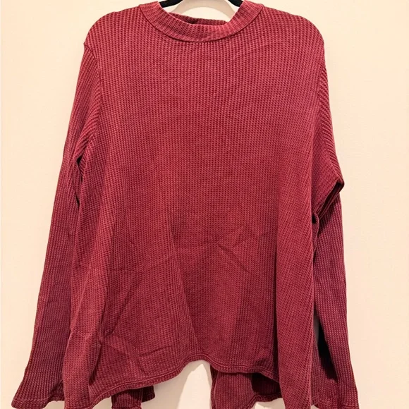 Wonderly Burgundy Waffle Knit Sweatshirt - Picture 1 of 3